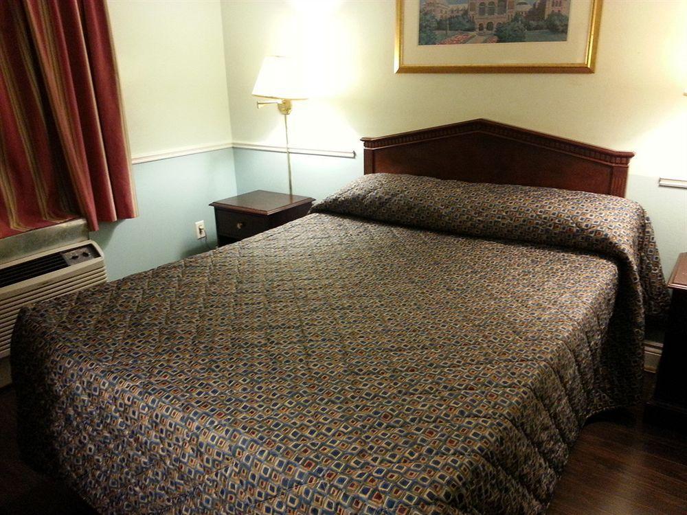 Queensway Motel Toronto Eksteriør billede